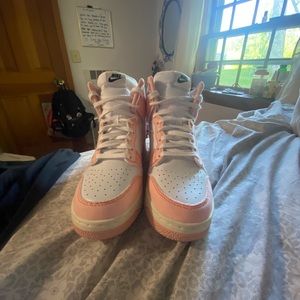 Nike Dunk High 1985 Pink